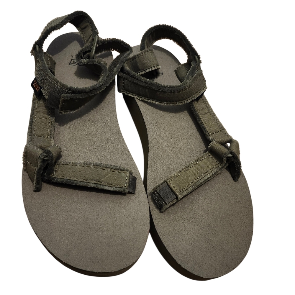 Teva Stylish Olive Green Sandals - 10 Beach, Camping, Walking